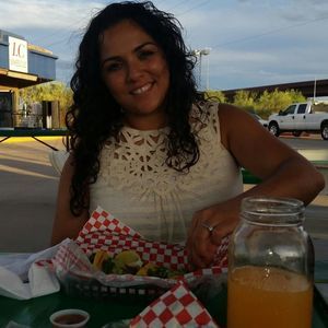 Meet your Posher, Nicole